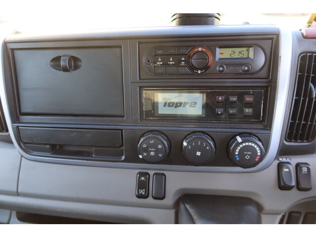 三菱ふそうキャンター冷凍車（冷蔵車）小型（2t・3t）[写真34]