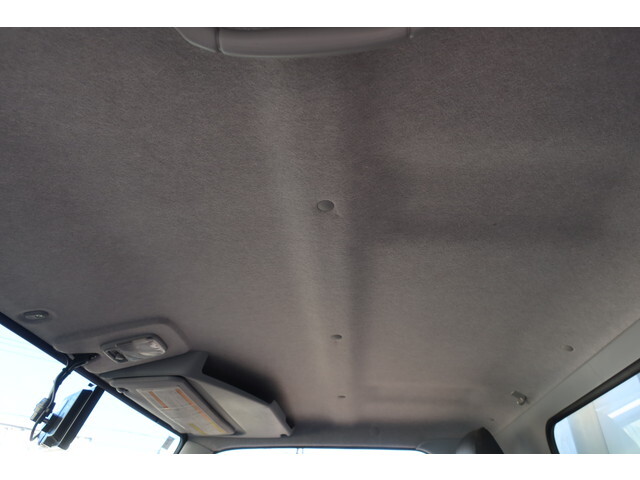 三菱ふそうキャンター冷凍車（冷蔵車）小型（2t・3t）[写真40]