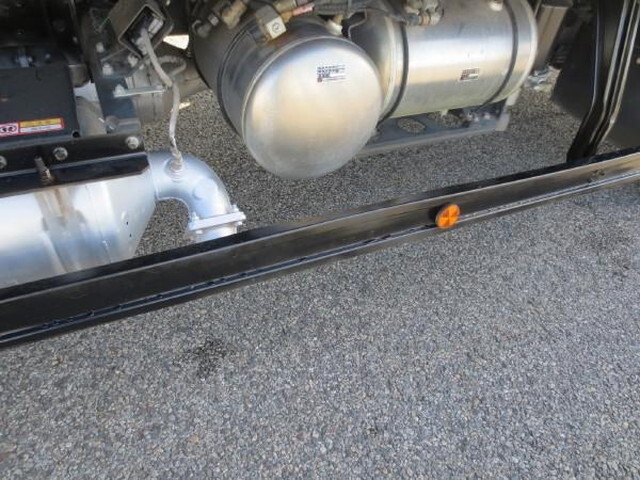 三菱ふそうファイター平ボディ中型（4t）[写真19]