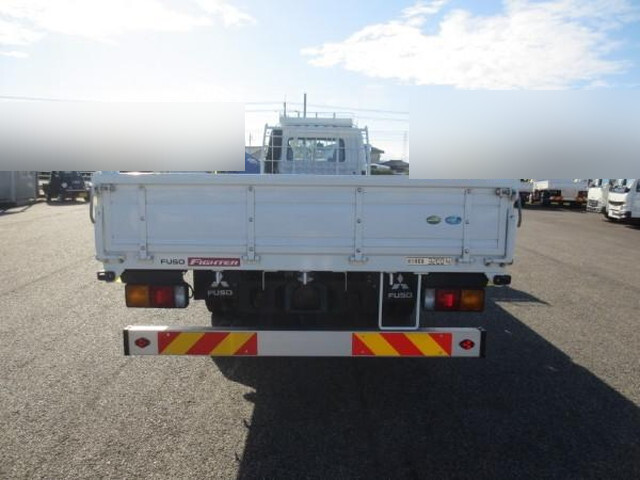 三菱ふそうファイター平ボディ中型（4t）[写真06]