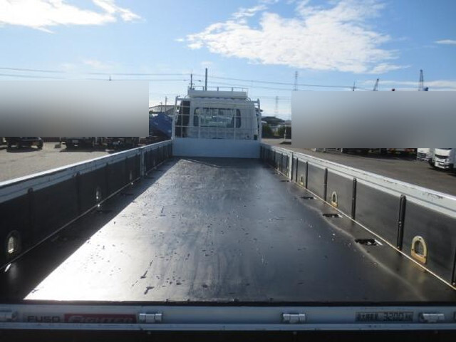 三菱ふそうファイター平ボディ中型（4t）[写真09]