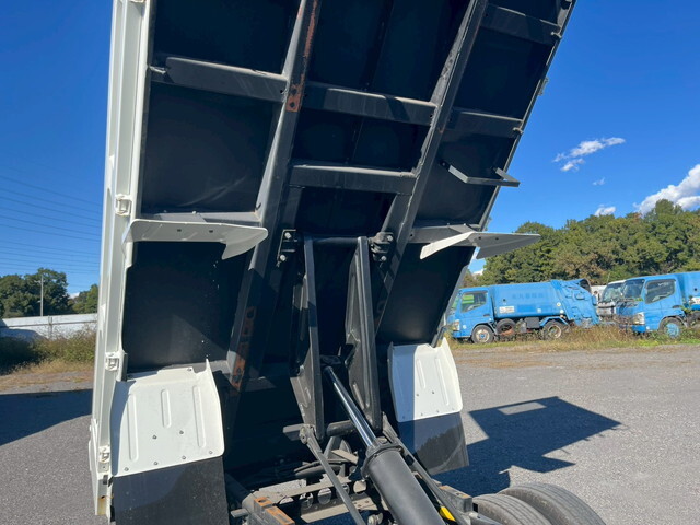 いすゞエルフダンプ小型（2t・3t）[写真10]