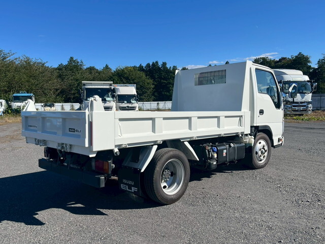 いすゞエルフダンプ小型（2t・3t）[写真07]