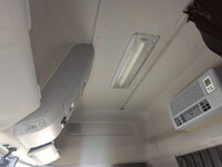 UDトラックスクオントレーラーヘッド（トラクターヘッド）大型（10t）[写真36]