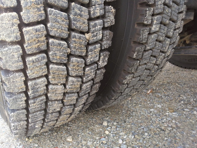 UDトラックスクオントレーラーヘッド（トラクターヘッド）大型（10t）[写真39]