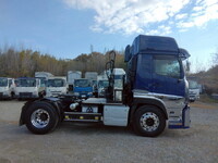 UDトラックスクオントレーラーヘッド（トラクターヘッド）大型（10t）[写真07]