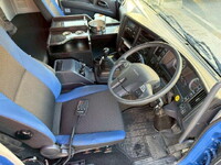 いすゞギガトレーラーヘッド（トラクターヘッド）大型（10t）[写真22]