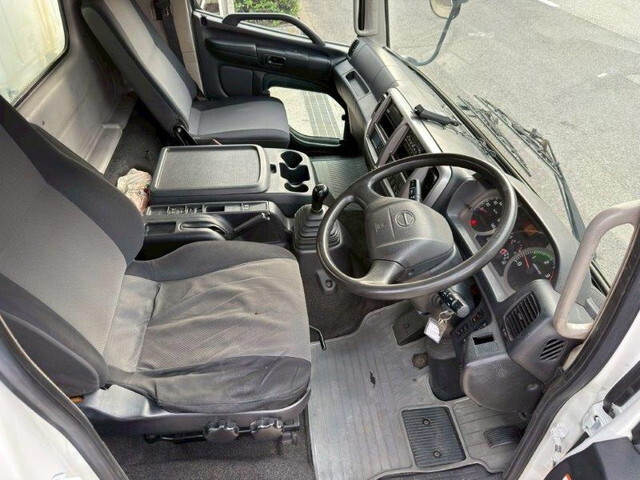 日野レンジャー冷凍車（冷蔵車）増トン（6t・8t）[写真25]