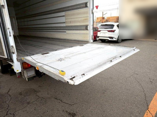 日野レンジャー冷凍車（冷蔵車）増トン（6t・8t）[写真05]