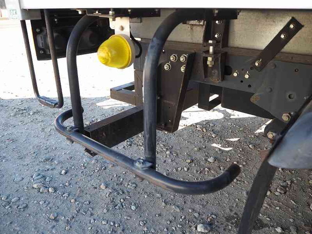 日産アトラスパネルバン小型（2t・3t）[写真14]