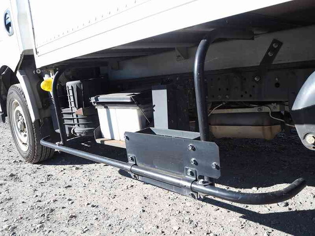 日産アトラスパネルバン小型（2t・3t）[写真24]