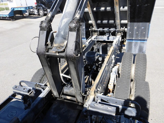 日野プロフィアダンプ大型（10t）[写真12]