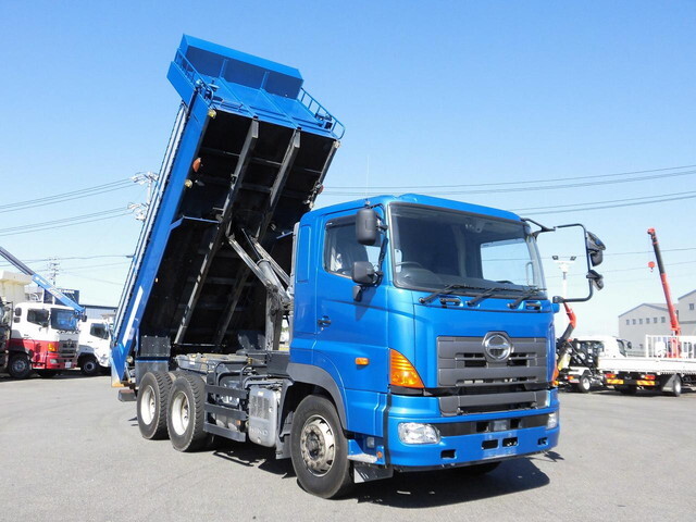 日野プロフィアダンプ大型（10t）[写真03]