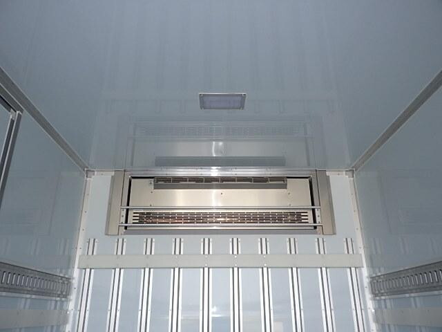 日野レンジャー冷凍車（冷蔵車）増トン（6t・8t）[写真09]