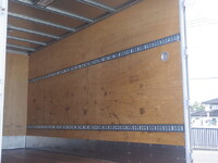 いすゞエルフアルミバン小型（2t・3t）[写真16]