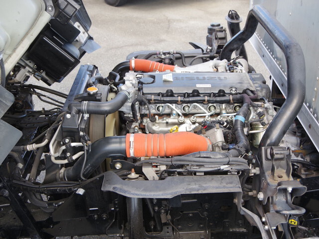 いすゞエルフアルミバン小型（2t・3t）[写真25]