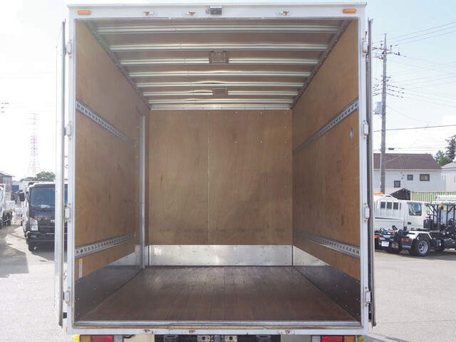 いすゞエルフアルミバン小型（2t・3t）[写真05]