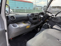 日野デュトロ三転ダンプ小型（2t・3t）[写真17]