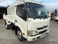 日野デュトロ三転ダンプ小型（2t・3t）[写真01]