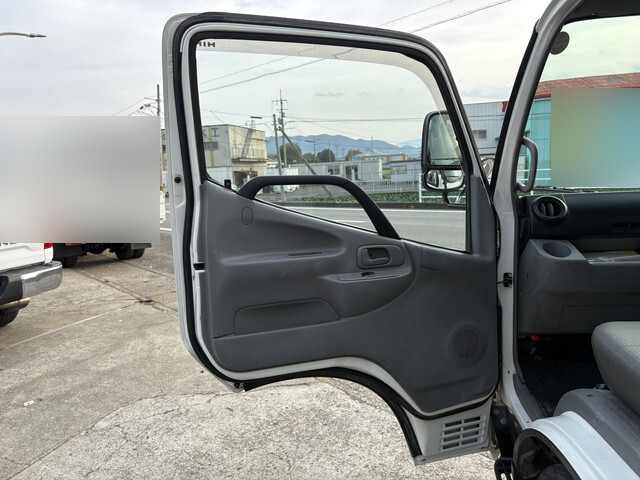 日野デュトロ三転ダンプ小型（2t・3t）[写真20]