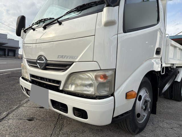 日野デュトロ三転ダンプ小型（2t・3t）[写真03]