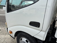 日野デュトロ三転ダンプ小型（2t・3t）[写真09]