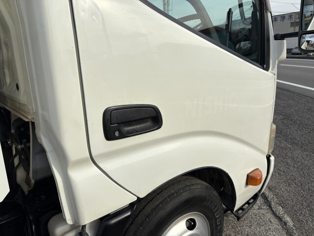 日野デュトロ三転ダンプ小型（2t・3t）[写真09]