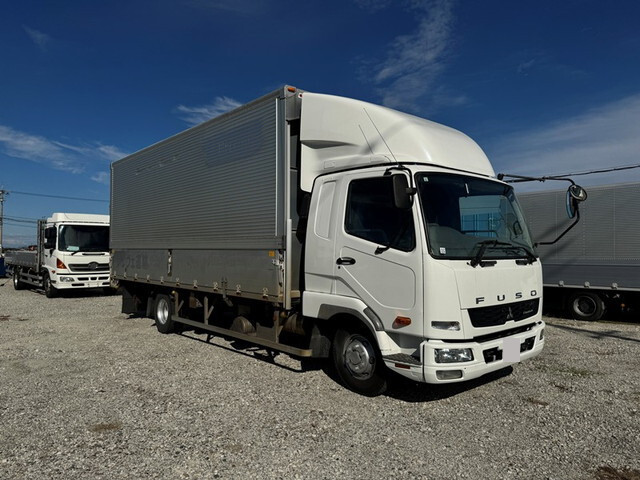 三菱ふそうファイターアルミウイング中型（4t）[写真01]