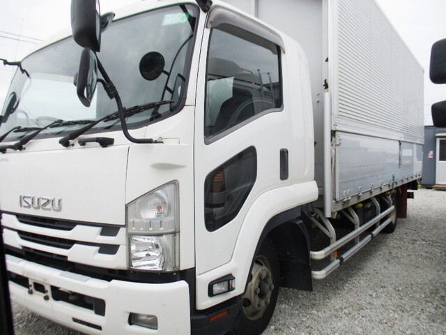 いすゞフォワードアルミウイング中型（4t）[写真03]