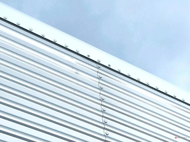 三菱ふそうファイターアルミウイング中型（4t）[写真16]