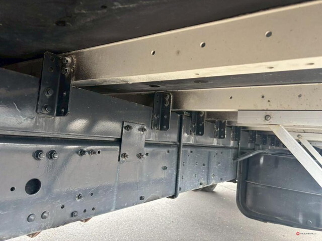 三菱ふそうファイターアルミウイング中型（4t）[写真07]