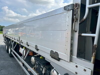 日野プロフィアアルミブロック大型（10t）[写真23]