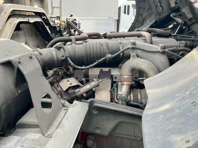 日野プロフィアアルミブロック大型（10t）[写真09]