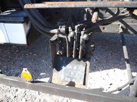 いすゞエルフセーフティクレーン4段小型（2t・3t）[写真28]