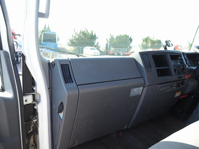 いすゞエルフセーフティクレーン4段小型（2t・3t）[写真34]