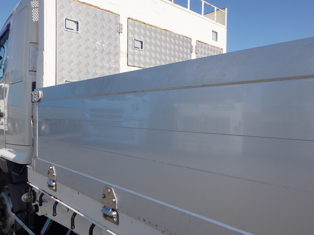 日野レンジャーアルミブロック増トン（6t・8t）[写真33]