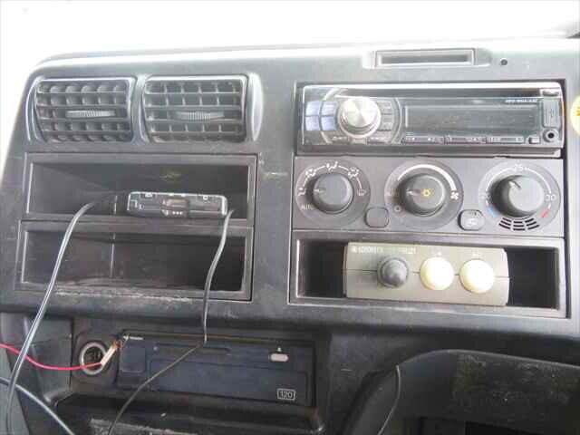 三菱ふそうスーパーグレートダンプ大型（10t）[写真33]