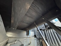 三菱ふそうスーパーグレート平ボディ大型（10t）[写真08]