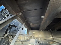 三菱ふそうスーパーグレート平ボディ大型（10t）[写真09]