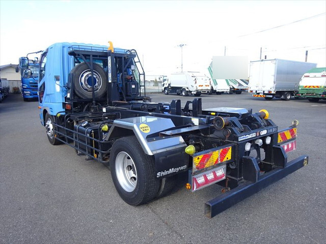 三菱ふそうファイターコンテナ専用車増トン（6t・8t）[写真02]