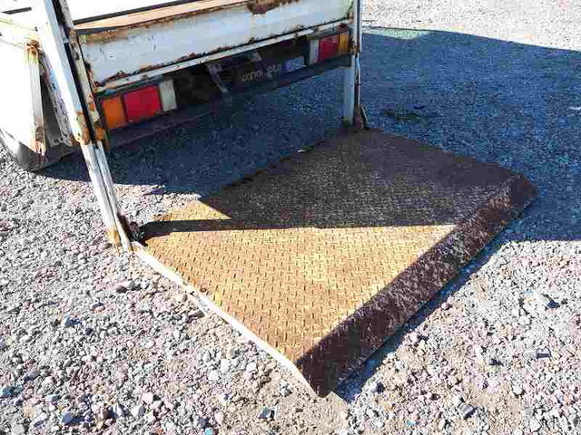 いすゞエルフダブルキャブ（Wキャブ）小型（2t・3t）[写真10]