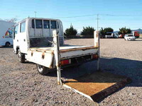 いすゞエルフダブルキャブ（Wキャブ）小型（2t・3t）[写真12]