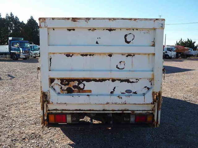 いすゞエルフダブルキャブ（Wキャブ）小型（2t・3t）[写真15]