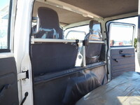 いすゞエルフダブルキャブ（Wキャブ）小型（2t・3t）[写真22]