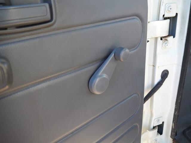 いすゞエルフダブルキャブ（Wキャブ）小型（2t・3t）[写真23]