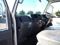 いすゞエルフダブルキャブ（Wキャブ）小型（2t・3t）[写真25]