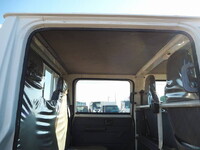 いすゞエルフダブルキャブ（Wキャブ）小型（2t・3t）[写真29]