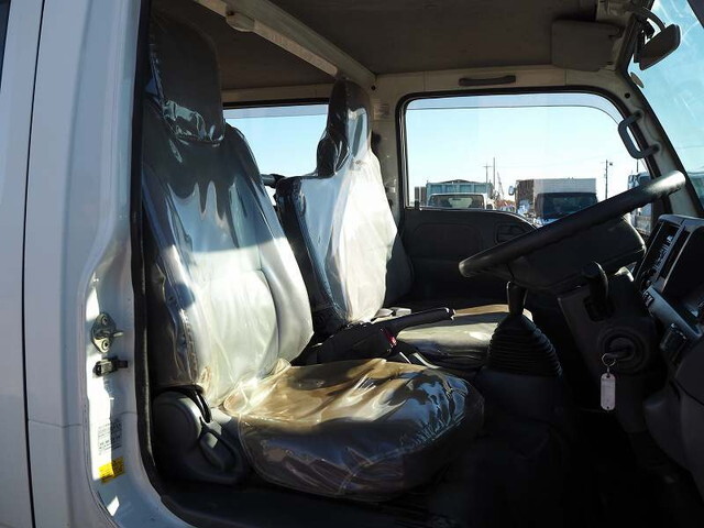 いすゞエルフダブルキャブ（Wキャブ）小型（2t・3t）[写真31]