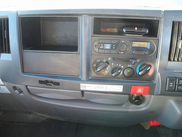 いすゞエルフダブルキャブ（Wキャブ）小型（2t・3t）[写真36]