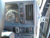 いすゞエルフダブルキャブ（Wキャブ）小型（2t・3t）[写真39]